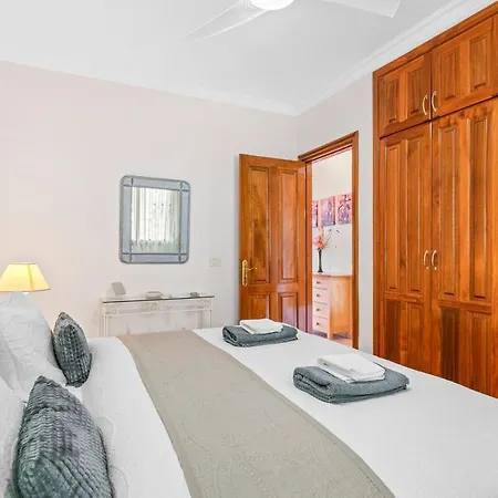 Rosa * פוארטו דה סנטיאגו